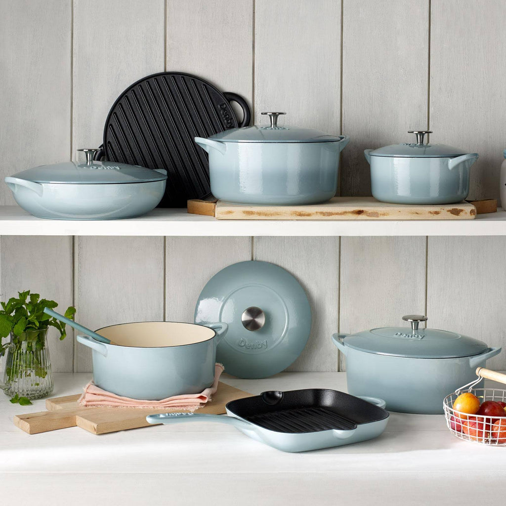Cast Iron Round Casserole, 5.2 L T757