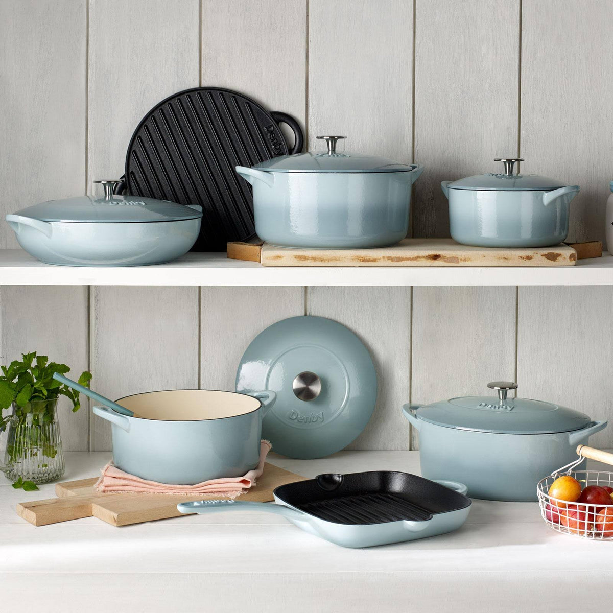 Cast Iron Round Casserole, 5.2 L T757