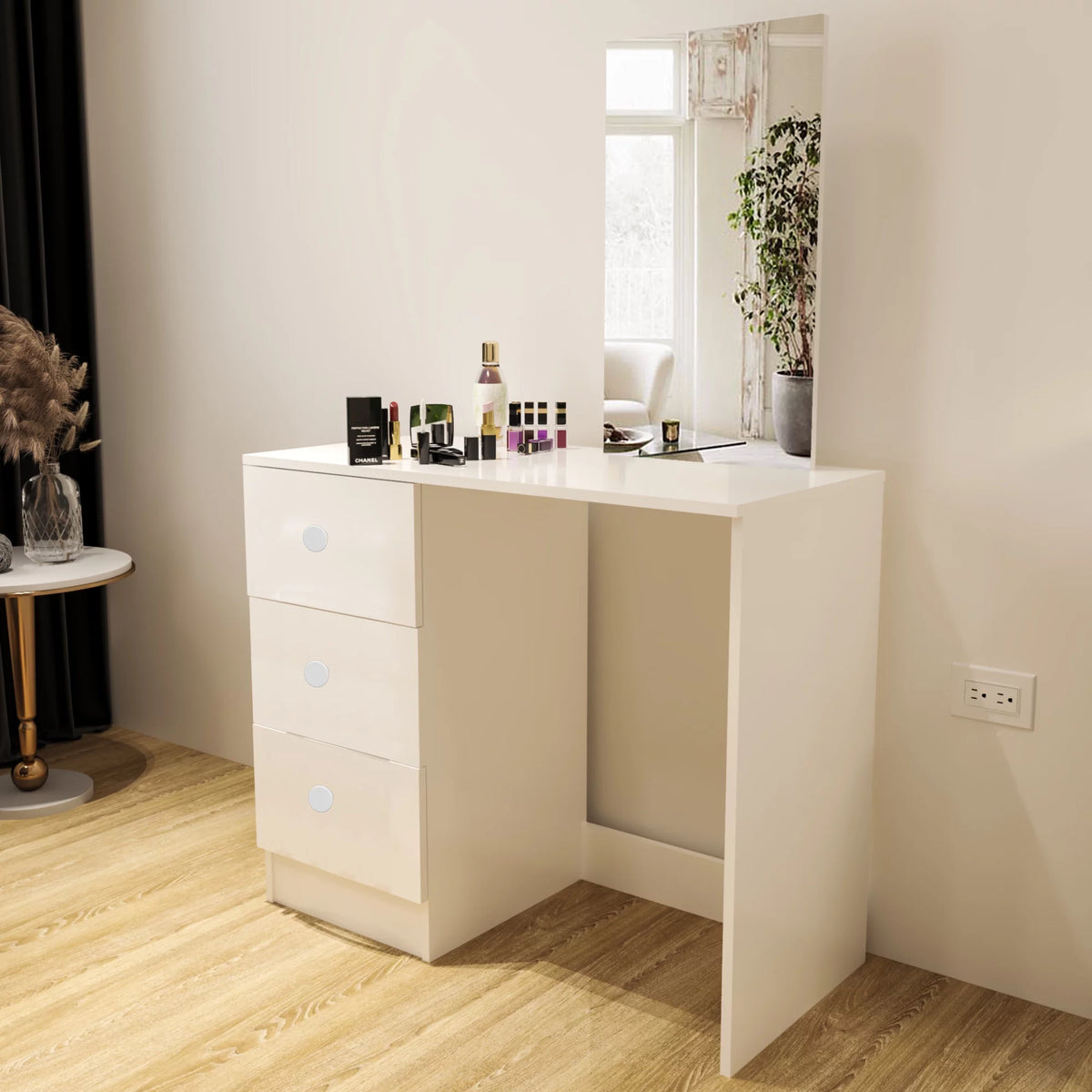 White 3 Drawer Vanity Table with Mirror U66500